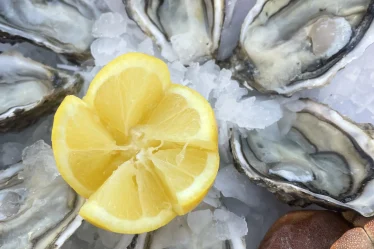 Des huitres Pierrot avec citron.