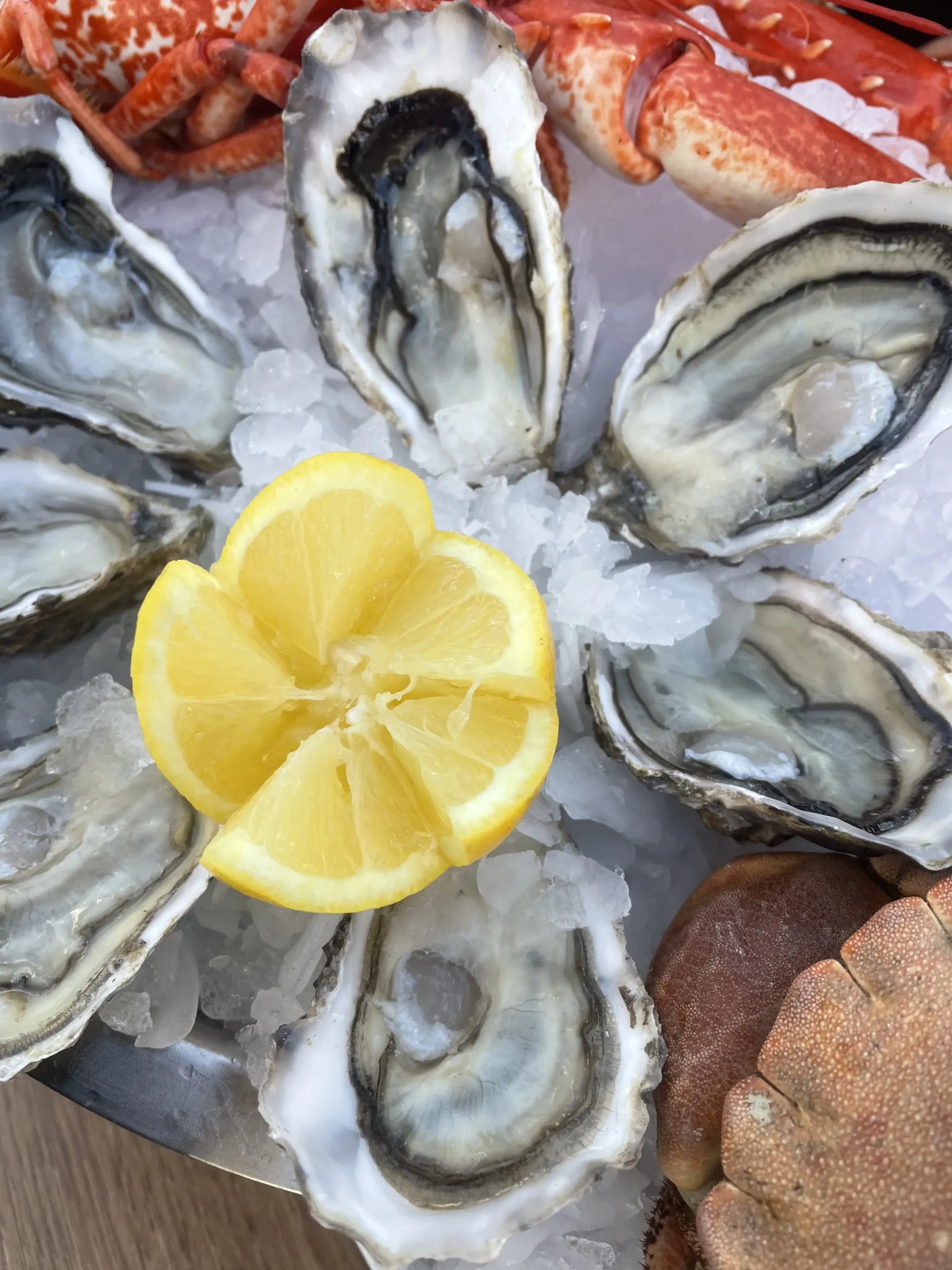 Des huitres Pierrot avec citron.
