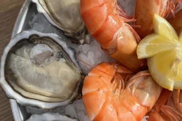 Un plateau de fruits de mer Pierrot Coquillages.