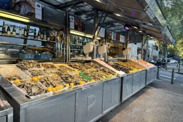 L'épicerie fine Pierrot Coquillages à Marseille.