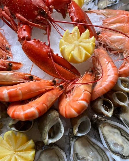 Un plateau de fruits de mer Pierrot Coquillages.